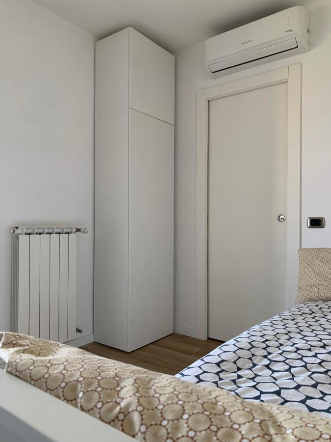 Stanza Claudina Hotel Rome Bagian luar foto